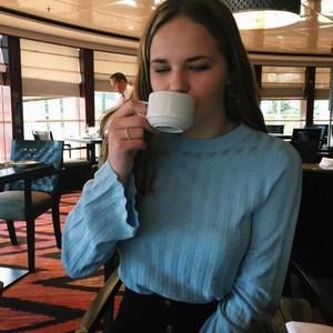 Meet your Posher, Isabelle